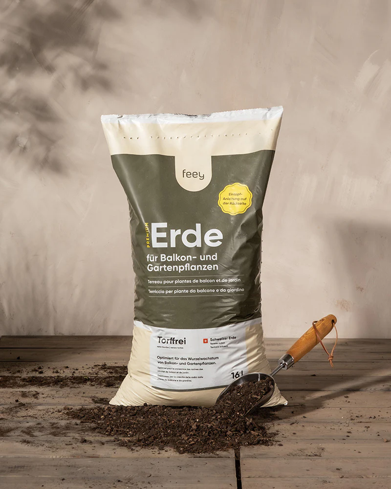 Erde für Balkon- & Gartenpflanzen